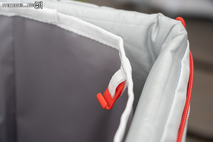 QUECHUA ICE FRESH COMPACT 26L 自動充氣保冷箱簡單介紹