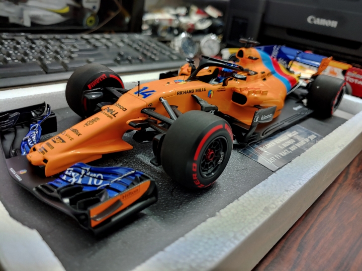 [開箱]MINICHAMPS 1/18 McLaren MCL33 F.ALONSO L.E. 518 pcs.