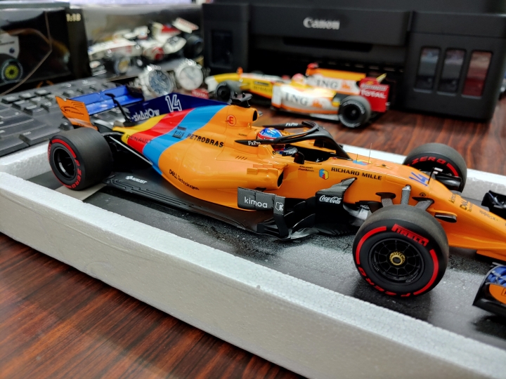 [開箱]MINICHAMPS 1/18 McLaren MCL33 F.ALONSO L.E. 518 pcs.