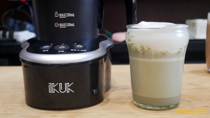 【ikuk 分離式電動奶泡器】(IK-MF0800)，奶泡、奶蓋想喝隨時上桌
