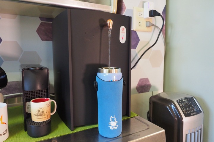 即淨 極省 級便利 ｜ 賀眾超效瞬淨冷熱飲水機 (UV-6702)