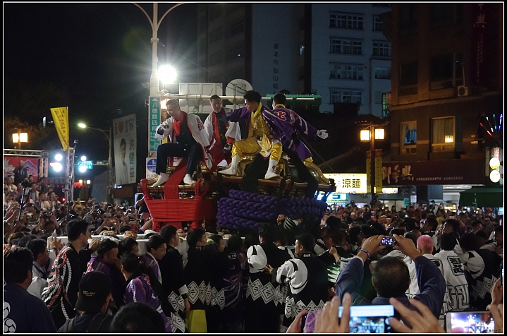 撞神轎