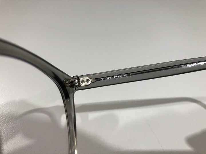 分享USS MILITARY 軍品AO美製老框