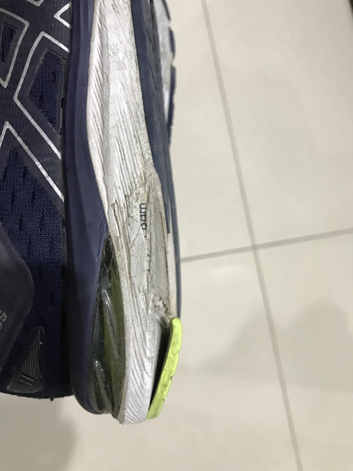 買 亞瑟士 ? 看看我的遭遇!