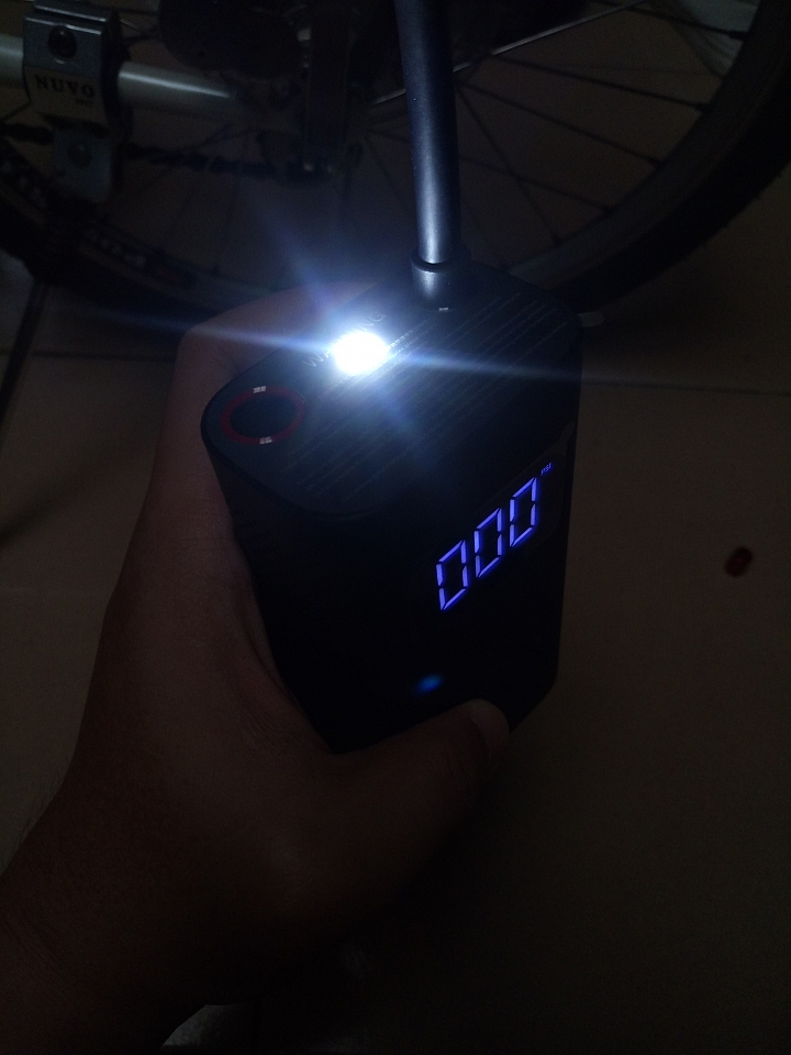 [快速開箱] 雙11購物節 小米電動打氣機當日到貨!