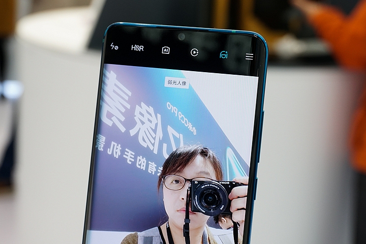 小米發表有一億畫素相機的小米CC9 Pro 除了數字很嚇人外還有什麼賣點?