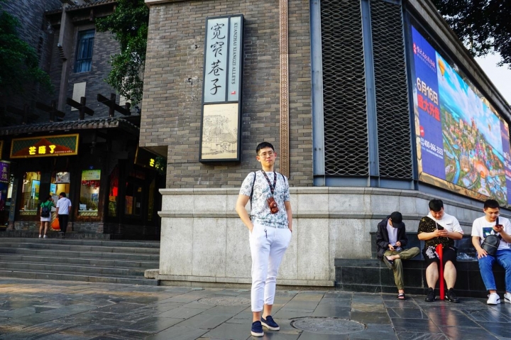 點我看大圖 【2019成都】集藝文與美食於一巷 ──「 窄寬巷子 」