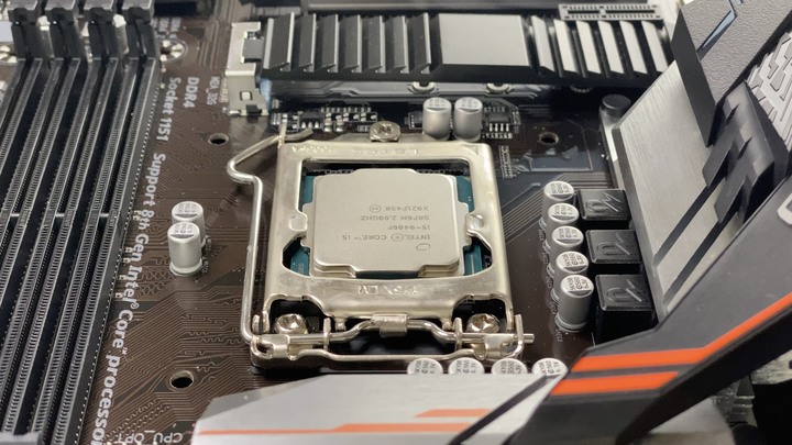 i5–9400F 無內顯 CPU,效能跑分