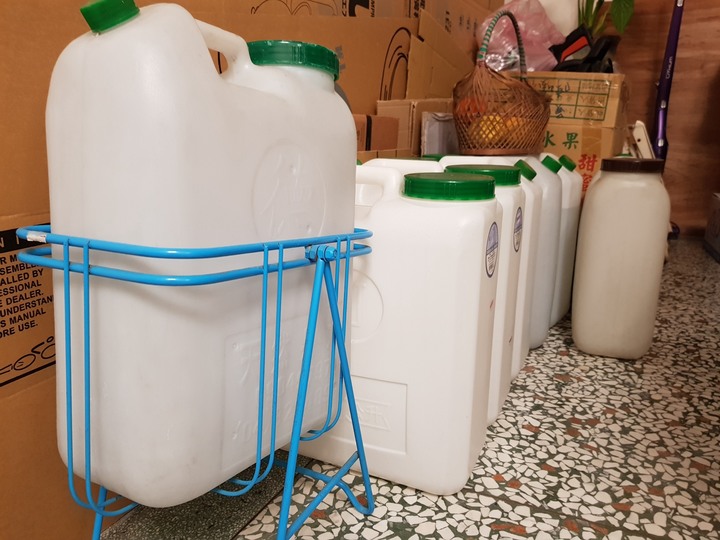 即淨 極省 級便利 ｜ 賀眾超效瞬淨冷熱飲水機 (UV-6702)