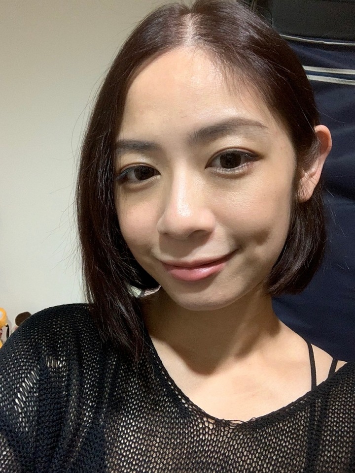 點我看大圖 分享 偏乾肌選Simple保濕精華