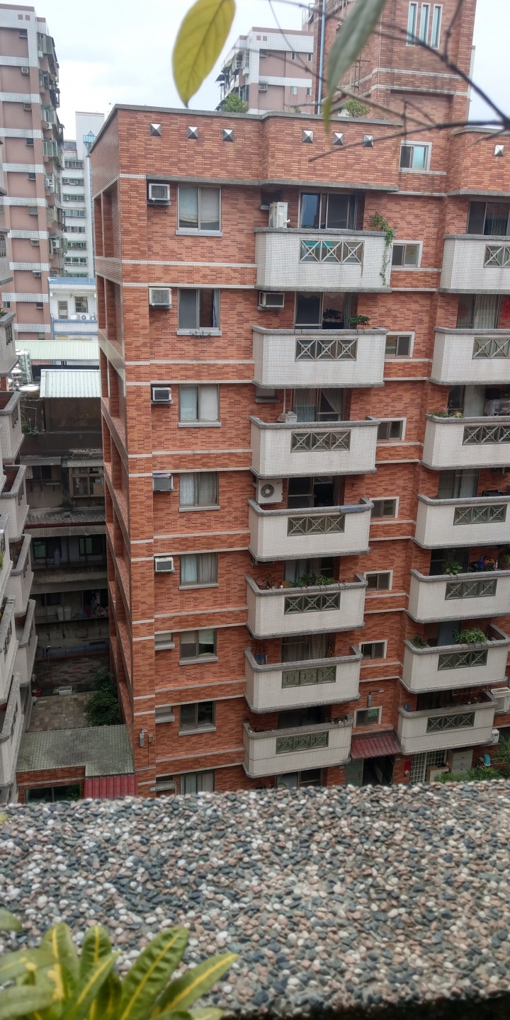 最近合約到期，手上拿的是U11+,換華為nova 5t