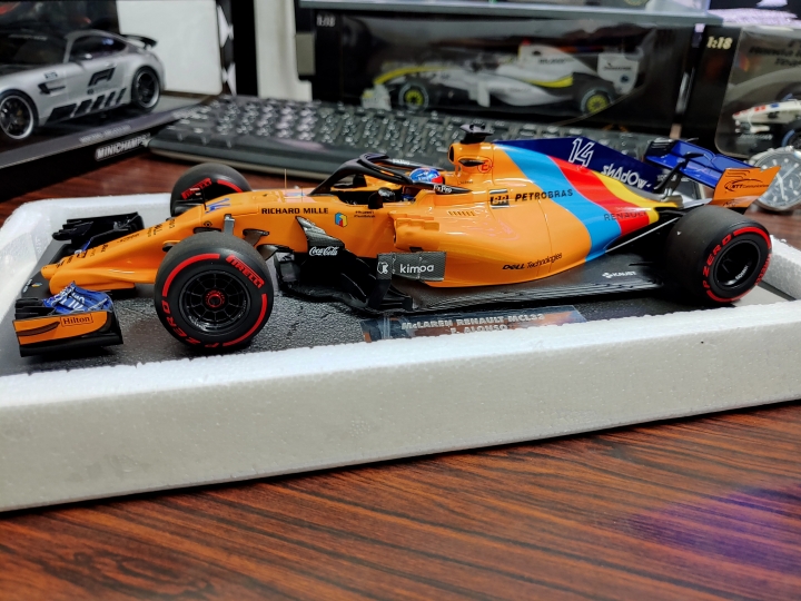 [開箱]MINICHAMPS 1/18 McLaren MCL33 F.ALONSO L.E. 518 pcs.