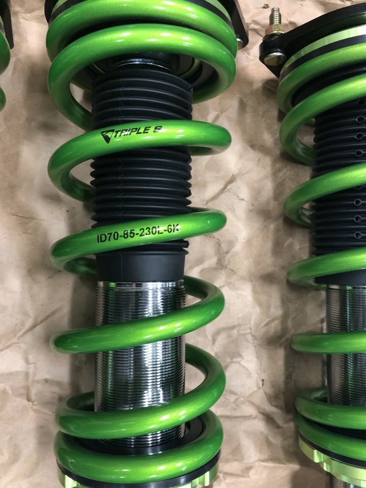 油電Q50s Triple S避震器開箱文