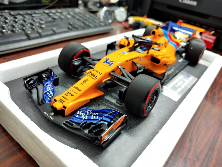 [開箱]MINICHAMPS 1/18 McLaren MCL33 F.ALONSO L.E. 518 pcs.