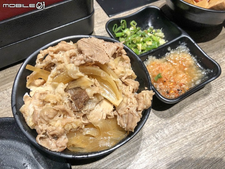 【台中火鍋吃到飽】台中三井outlet美食推薦！「但馬屋」火鍋吃到飽、頂級日本牛放題（附菜單）