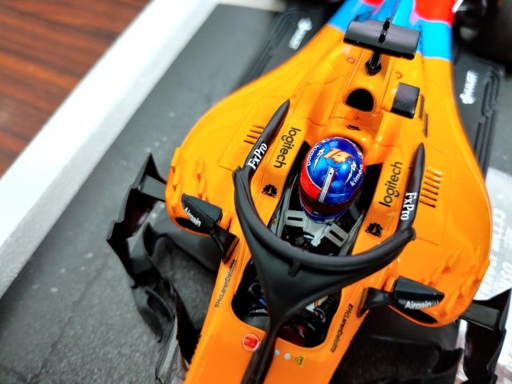 [開箱]MINICHAMPS 1/18 McLaren MCL33 F.ALONSO L.E. 518 pcs.