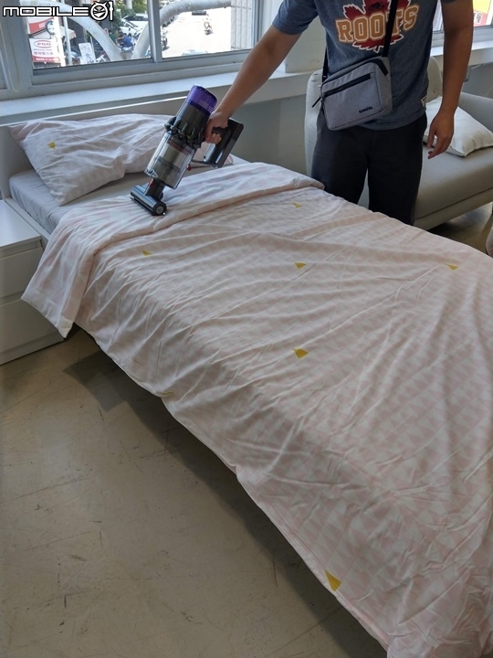 擁有 Dyson V11 讓你變身家事達人_ Mobile01 高雄場