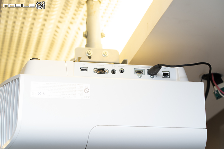 把電影院帶回家！ Sony VPL-VW270ES 4K 家庭劇院投影機體驗！