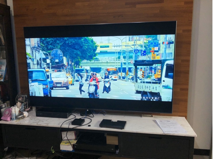 Samsung 75Q80r開箱