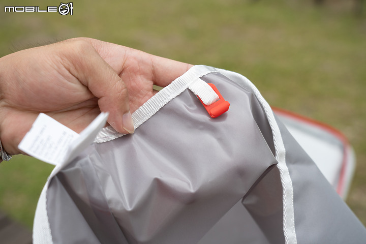 QUECHUA ICE FRESH COMPACT 26L 自動充氣保冷箱簡單介紹