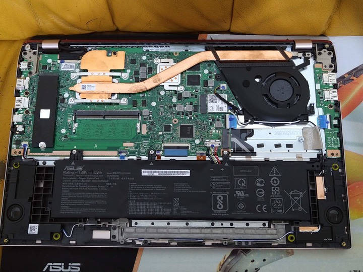 【開箱評測】有色有膽 Asus VivoBook S15 S532FL 狠想紅