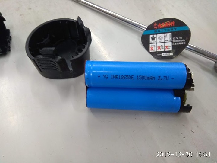 12V 電鑽 鋰電池 電壓與安培