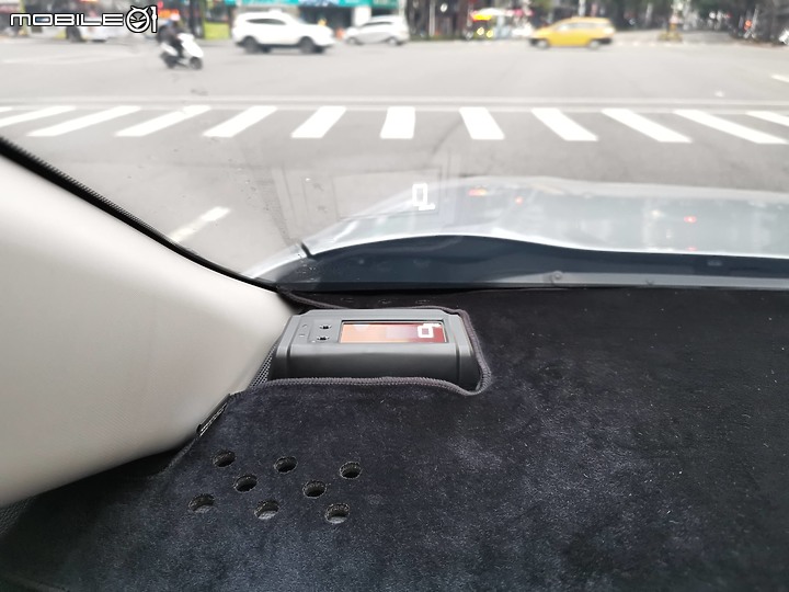 20年式TOYOTA RAV4 2.0旗艦簡易開箱文及近期使用感想