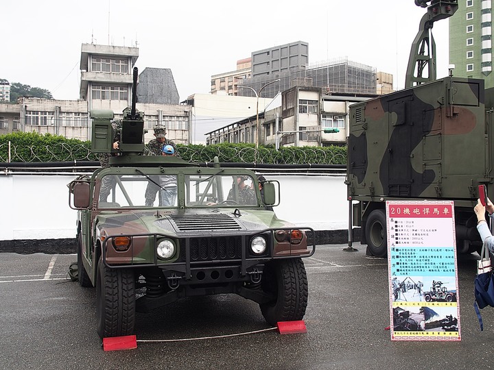 基隆 中正區 威海營區 一○八年海軍營區開放參觀活動 — 難得一見的服役中「阿公級」潛艦