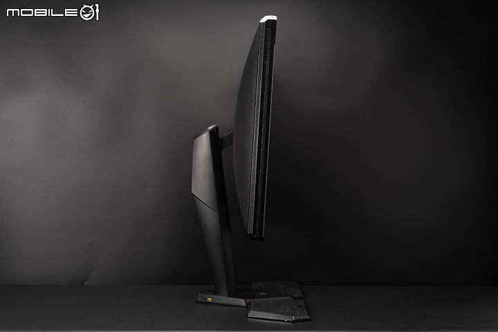 ASUS CG32UQ HDR電競螢幕 為遊戲主機量身打造貼心體驗
