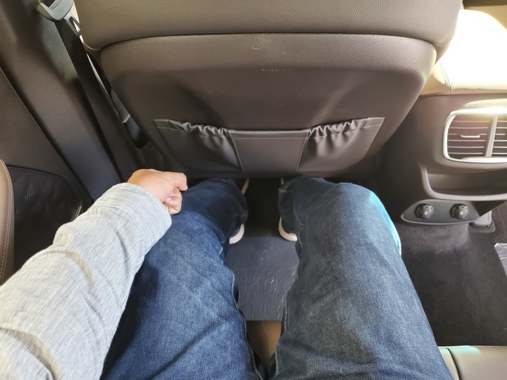[靜態賞車] 進口身份的第4代Hyundai Santa Fe 5+2七人座休旅 大地銅色