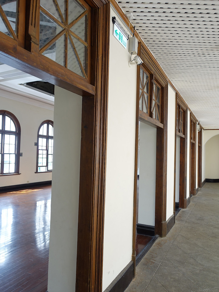 臺中市 西區 臺中市役所 — 華麗轉身為咖啡館的公務機關建築