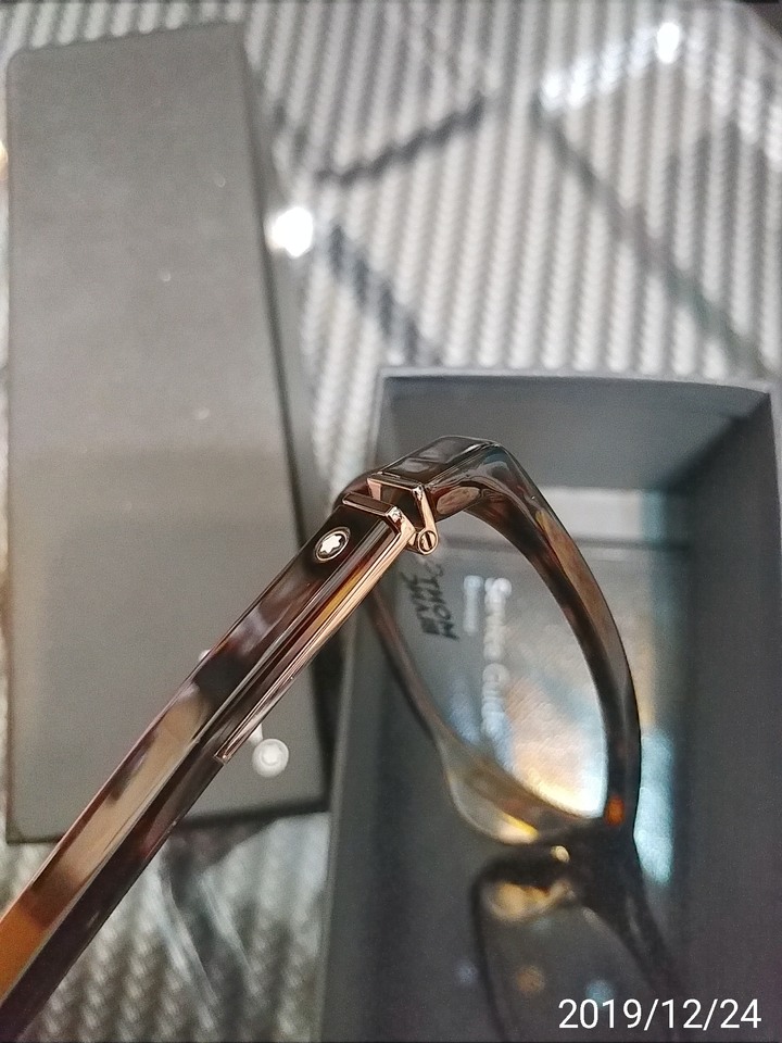 再次前進菜市價的萬寶龍鏡框