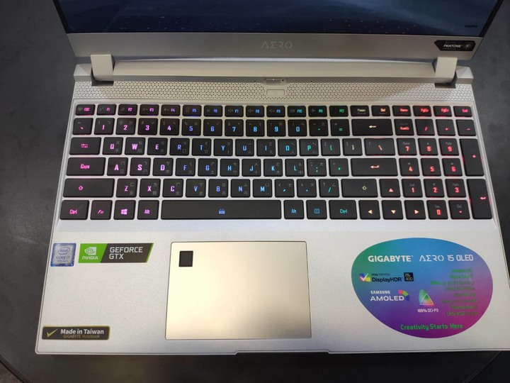 [分享]AERO 15 OLED白色款資訊月剁手體驗