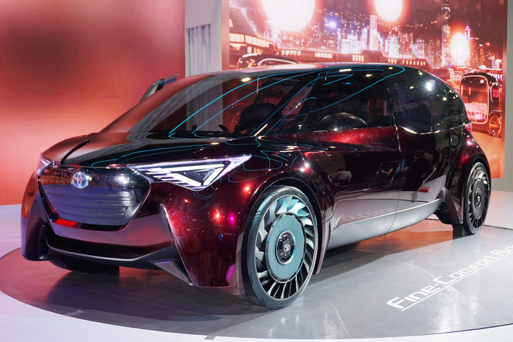點我看大圖 車展半日遊!終於看到RHOMBUS Concept概念車!