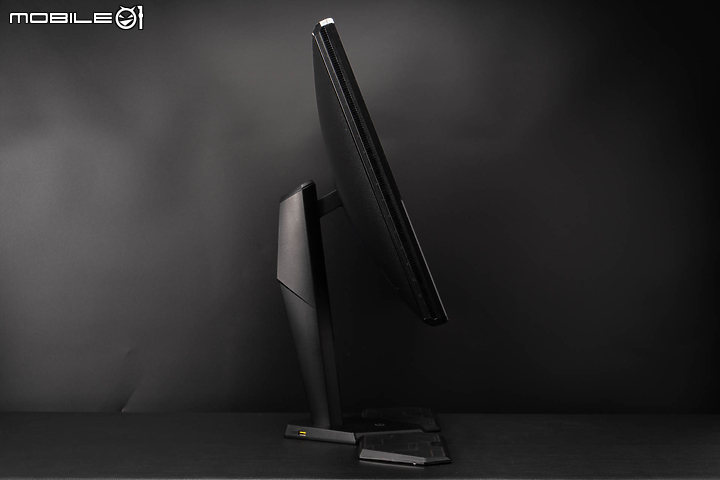 ASUS CG32UQ HDR電競螢幕 為遊戲主機量身打造貼心體驗