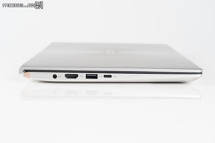 ASUS ZenBook 14 UX434 滿足全天候工作需求！