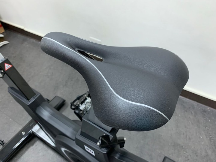 買室內健身器材該怎麼選？體脂燃燒神器｜h973後驅鑄鐵飛輪車(BH)