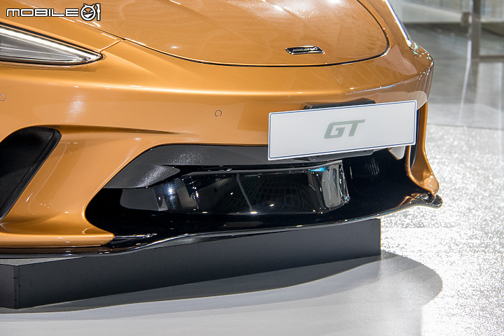 【2020台北車展】McLaren GT近距離賞析,更適合長征的Grand Tourer超跑!