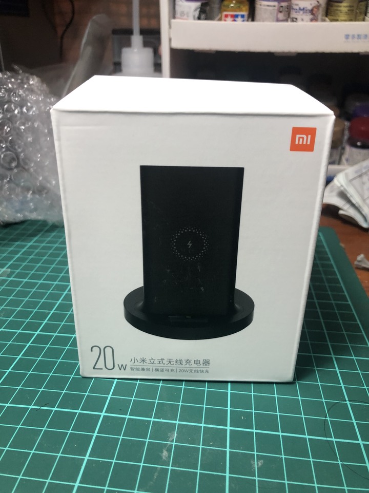開箱 小米立式無線充電器 20w In iPhone 8+