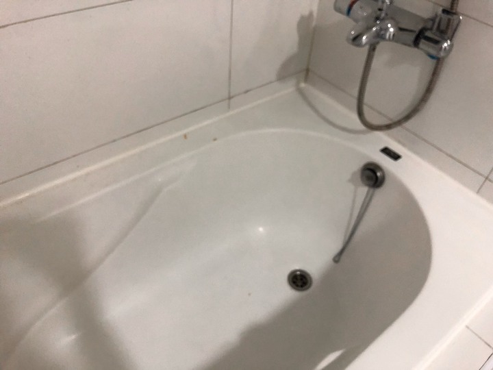 請益，想換泥作浴缸是否整間浴室都要打掉重做？