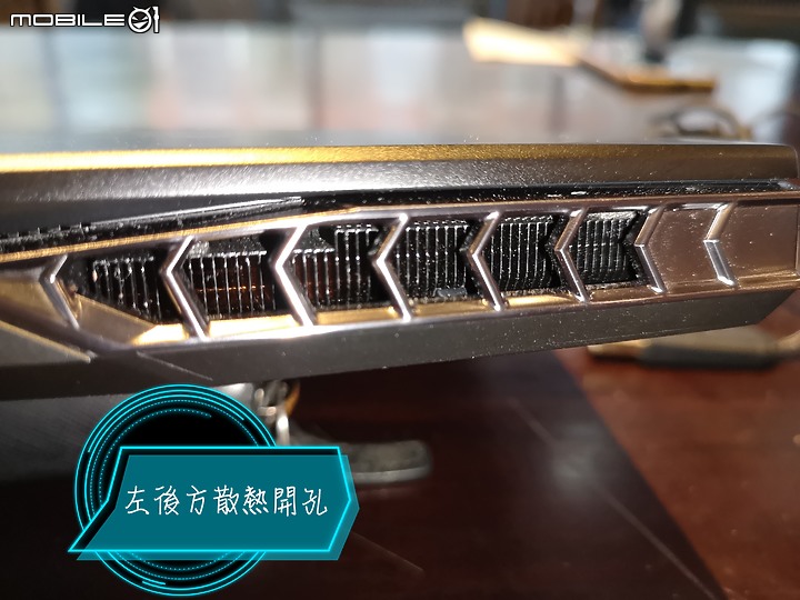 點我看大圖 GIGABYTE 筆電開箱體驗分享 AORUS 15_W9