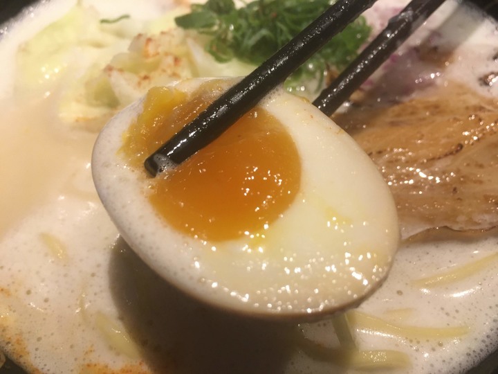 [食記] Zamen (ザッ麵), 台灣台北東區平價美味的泡系雞白湯拉麵！