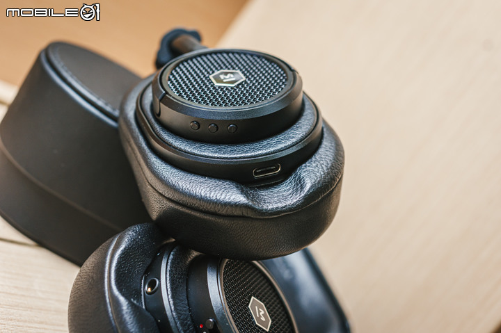 Master & Dynamic MW50+ On-Ear Over-Ear 今晚你選哪一道（Ｘ