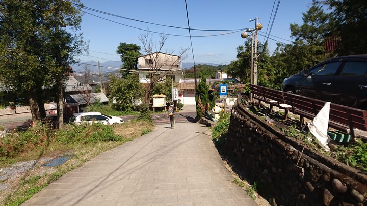 [樂山童盟] [新北新店] 銀河洞越嶺步道(銀河洞-貓空纜車站-樟樹步道-樟湖步道)-很有趣的聖杯造型路線