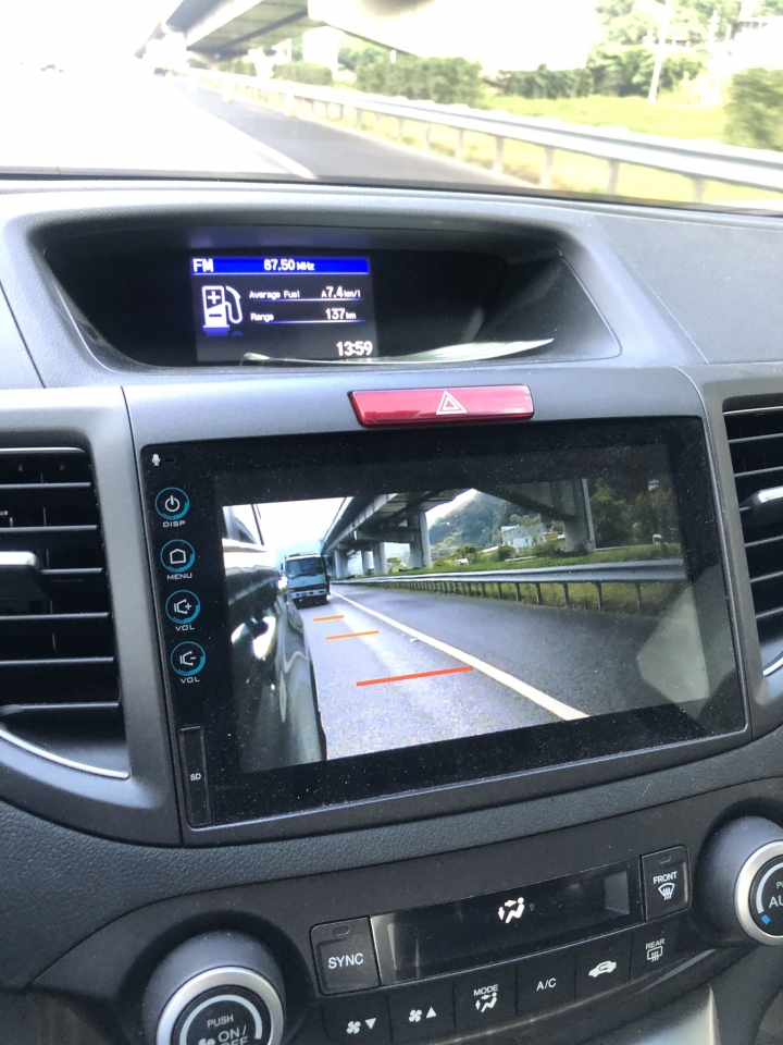 想換新車，大家覺得該換CRV還是Rav4好呢？