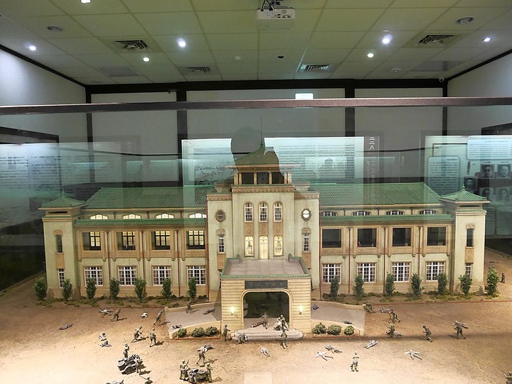 高雄市 鹽埕區 高雄市立歷史博物館 — 由官署變身為都市博物館的帝冠式建築