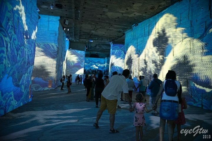 (遊記)南法|Carrières de Lumières光影採石場|Les Baux de Provence雷柏城|搭公車去看梵谷|自助旅行