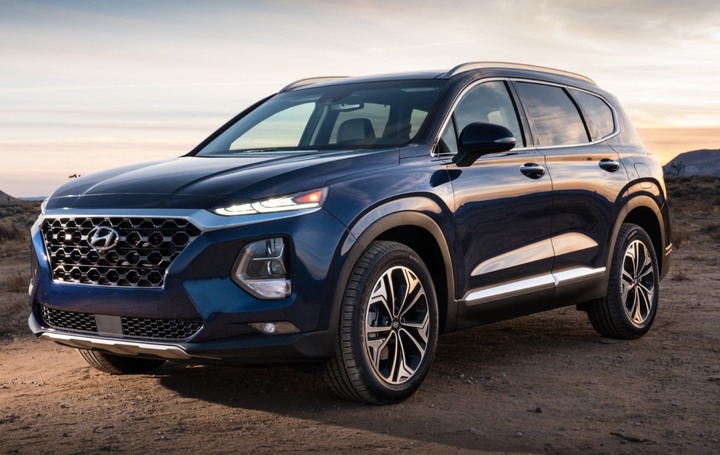 [靜態賞車] 進口身份的第4代Hyundai Santa Fe 5+2七人座休旅 大地銅色