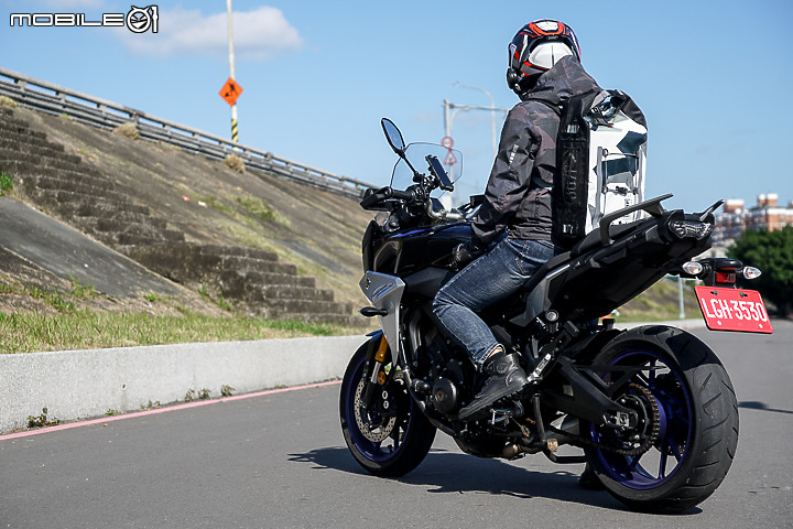 307P PX-5 Evolution 2.0 防水騎士背包開箱 方正有形收納超方便！