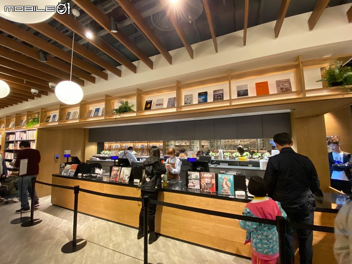 全台最大蔦屋書店！蔦屋書店(TSUTAYA BOOKSTORE)進駐南港車站！